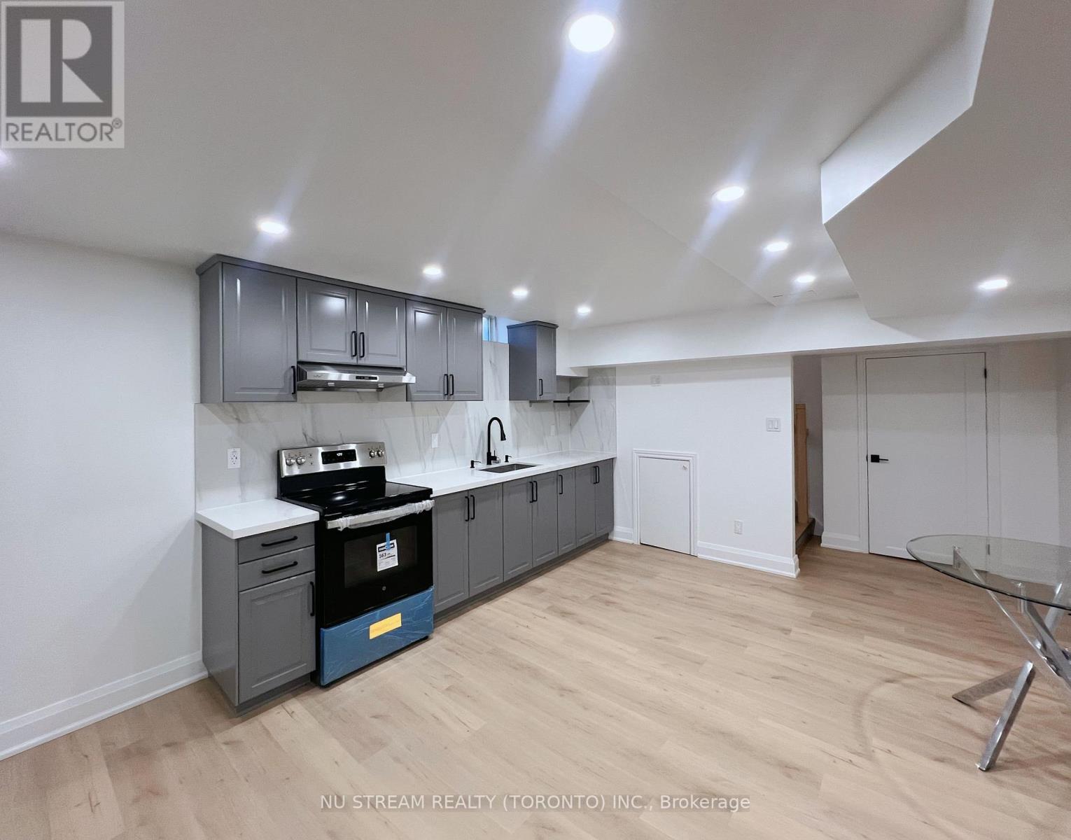 House – BSMT - 38 WHITFORD ROAD, Markham – photo 2