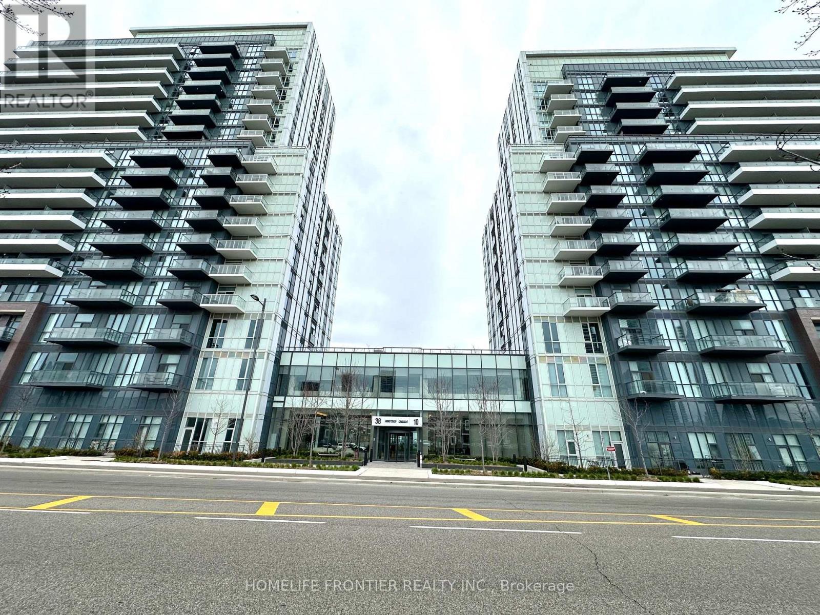 Apartment – 605 - 38 HONEYCRISP CRESCENT, Vaughan – photo 3