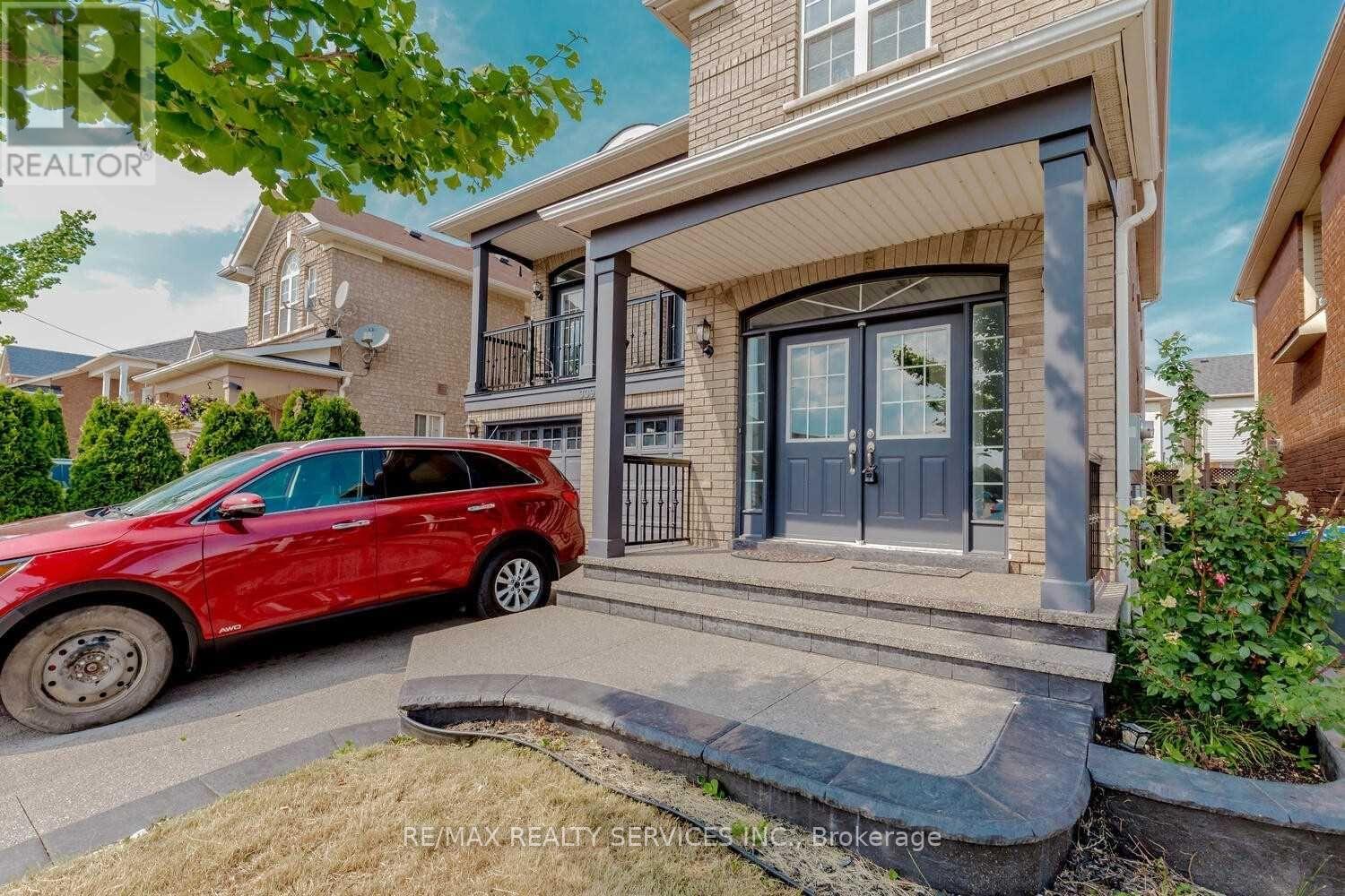 House – 339 EDENBROOK HILL (UPPER) DRIVE, Brampton – photo 2