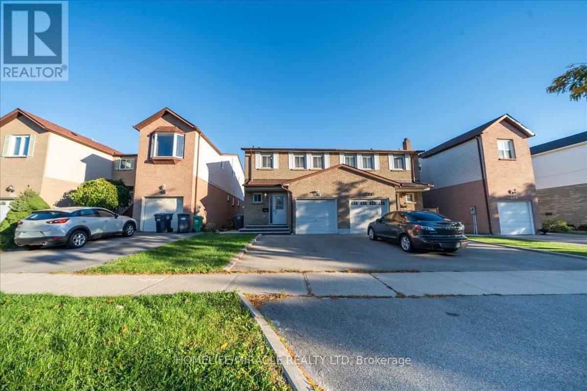 House – 613 GALLOWAY CRESCENT, Mississauga – photo 1