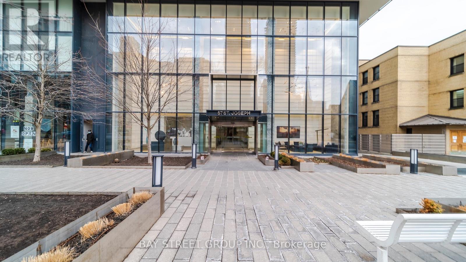 Apartment – 716 - 57 ST JOSEPH STREET, Toronto – photo 2