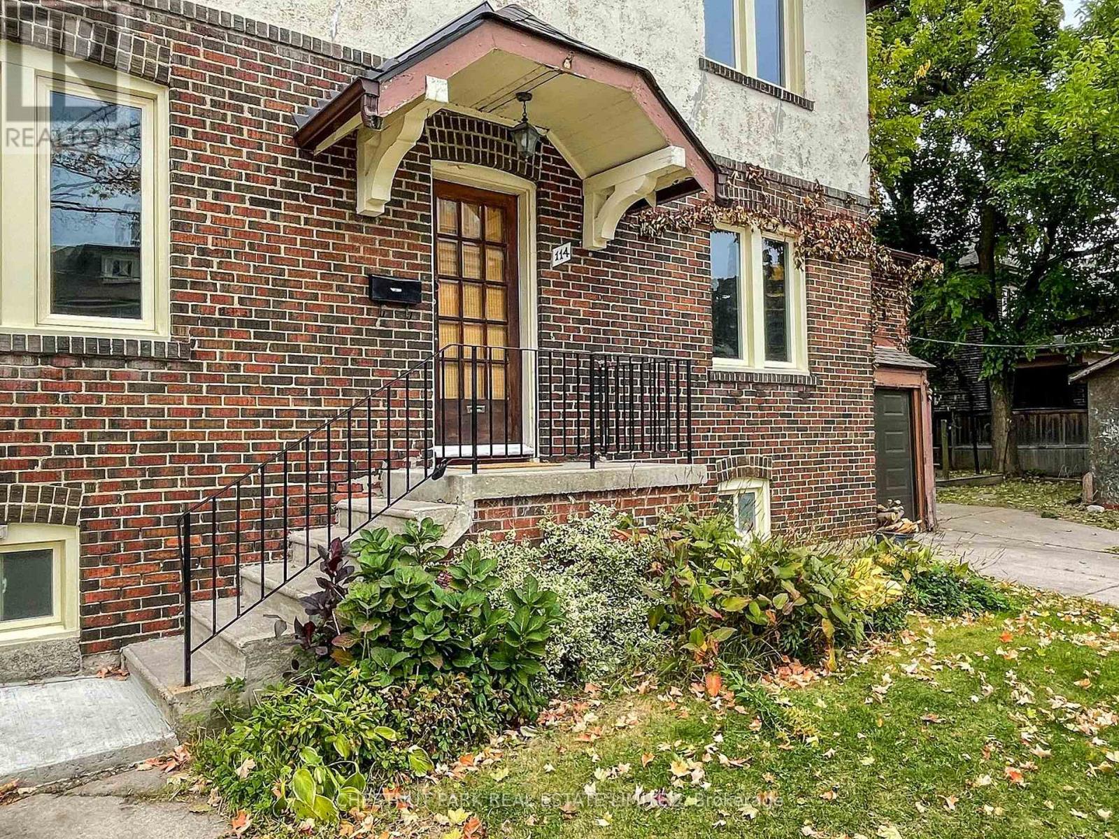House – 114 COLIN AVENUE, Toronto – photo 3