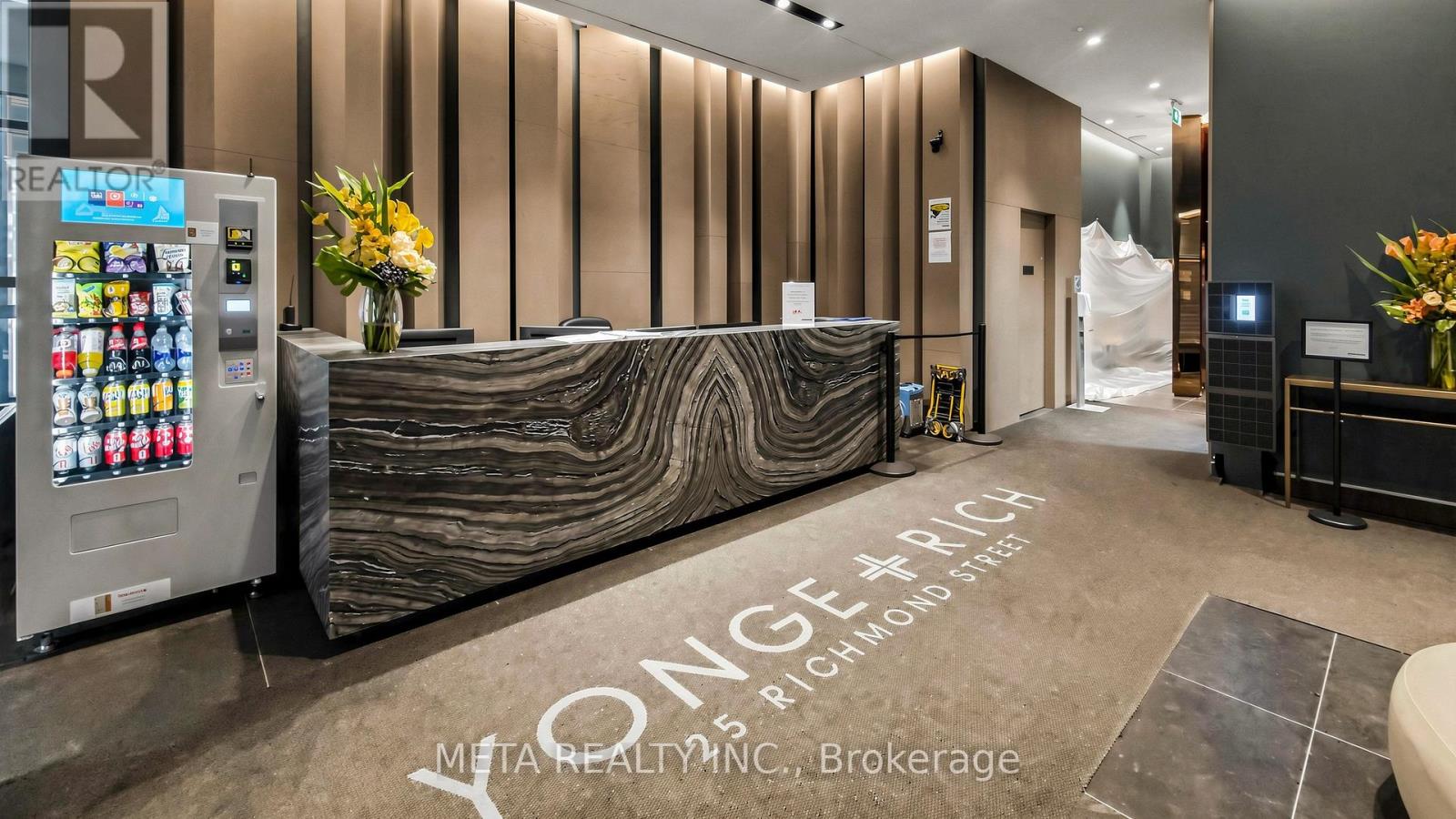 Apartment – 916 - 25 RICHMOND STREET E, Toronto – photo 3