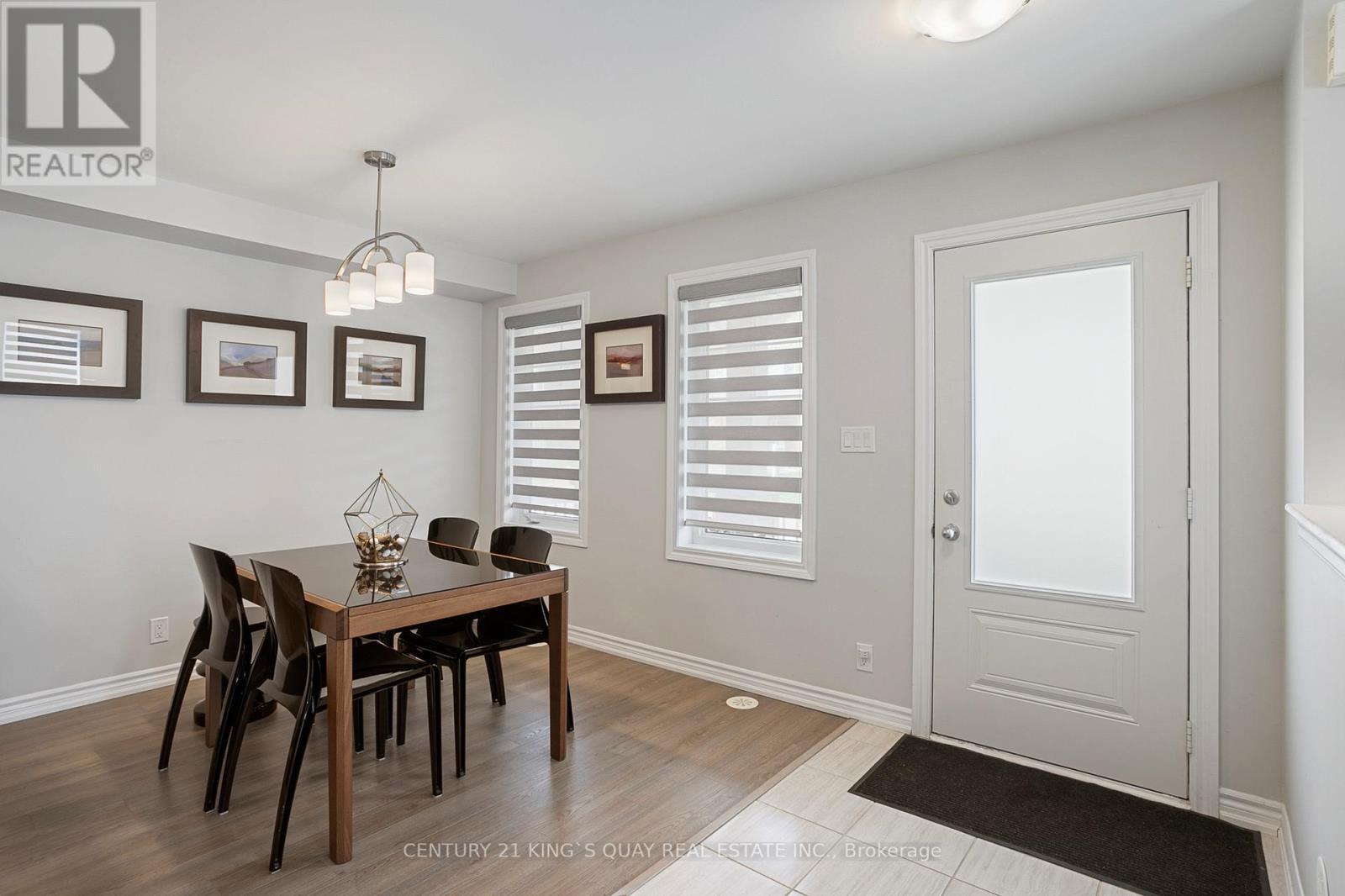 Row / Townhouse – 1 - 2500 HILL RISE COURT, Oshawa – photo 5