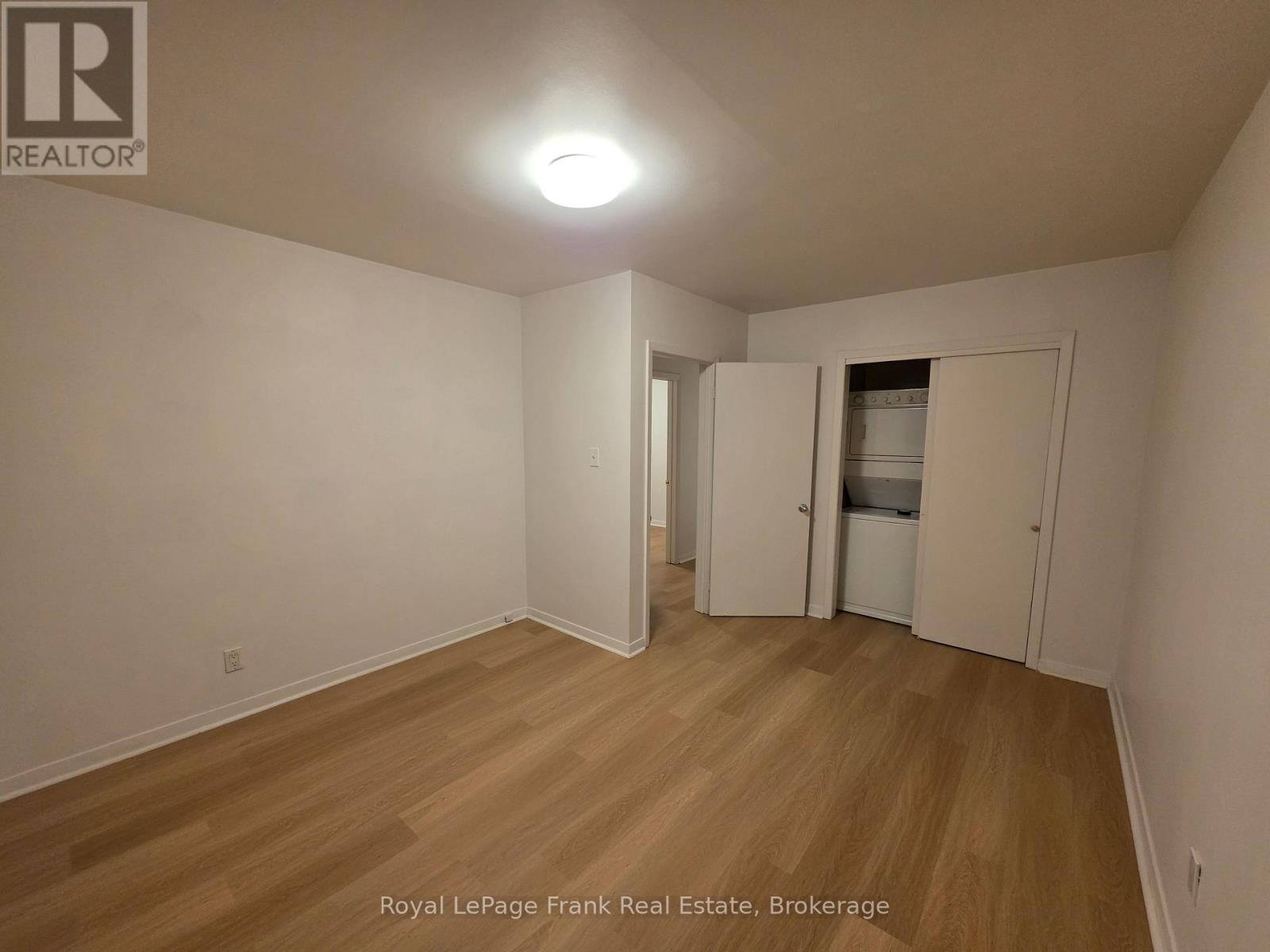 House – 813 ZATOR AVENUE, Pickering – photo 4