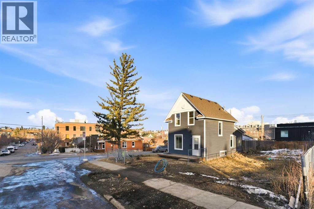 Property for Sale in 68 7 Street NE|Calgary, Alberta T2E4B7 4