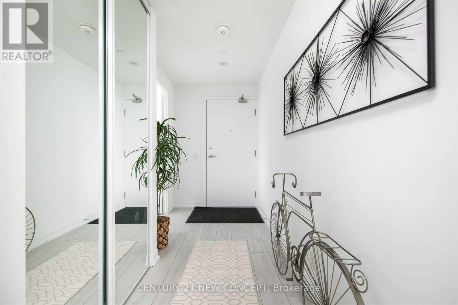 Apartment – 4202 - 898 PORTAGE PARKWAY, Vaughan – photo 2