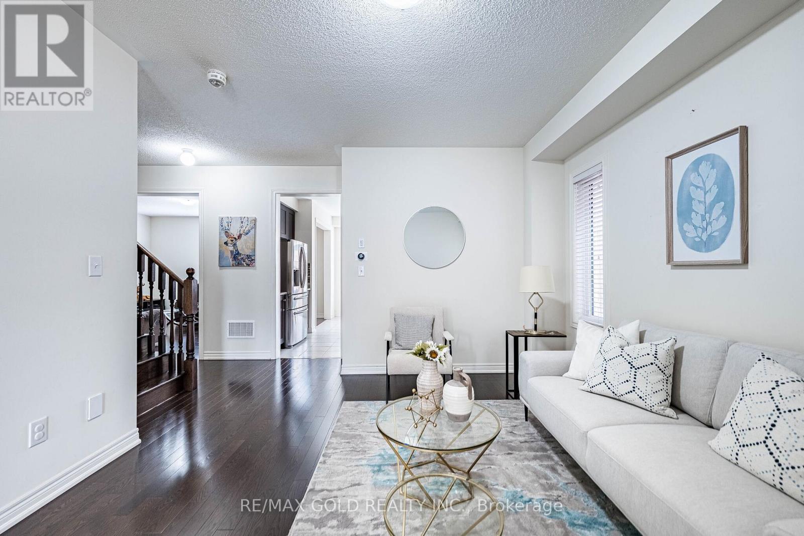 House – 14 LLOYD CRESCENT, Brampton – photo 4