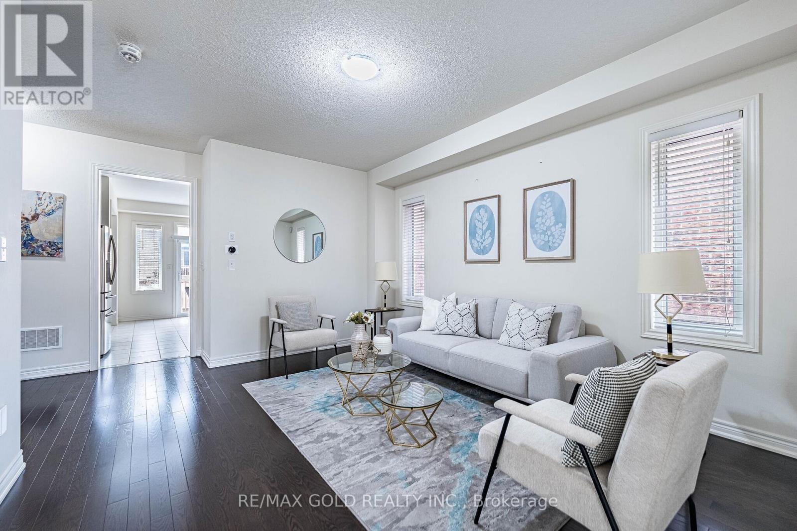 House – 14 LLOYD CRESCENT, Brampton – photo 5