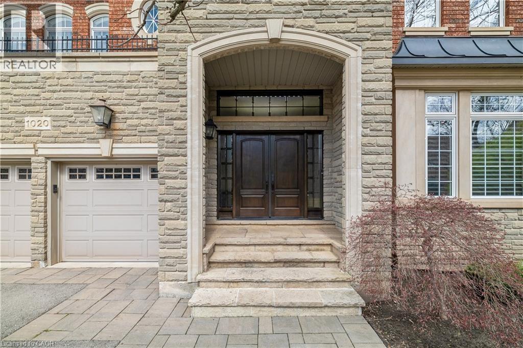 House – 1020 VALLEY CREST Circle, Oakville – photo 2