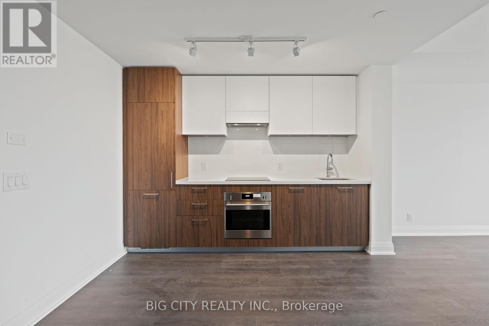 Apartment – 806 - 33 FREDERICK TODD WAY, Toronto – photo 3