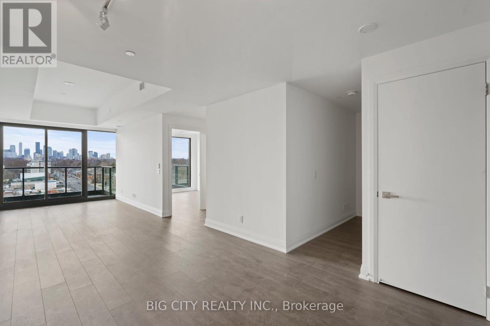 Apartment – 806 - 33 FREDERICK TODD WAY, Toronto – photo 4