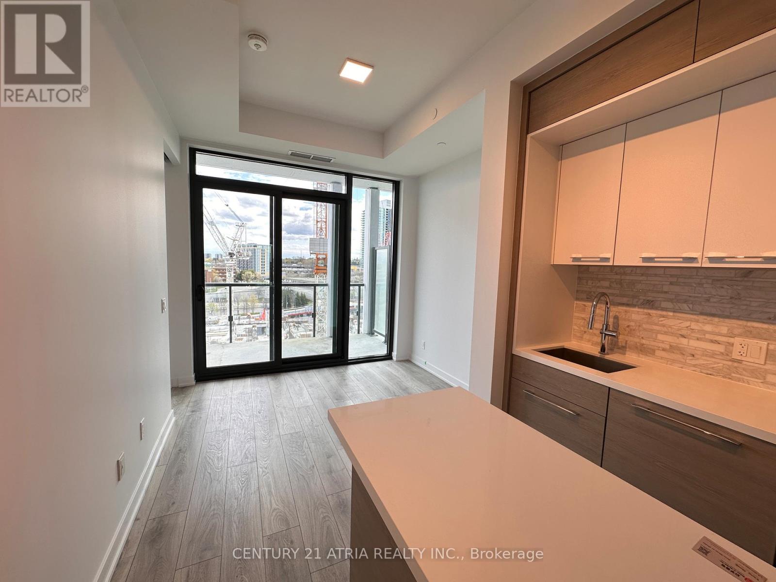 Apartment – 715 - 29 GREEN TRAIL COURT, Toronto – photo 2