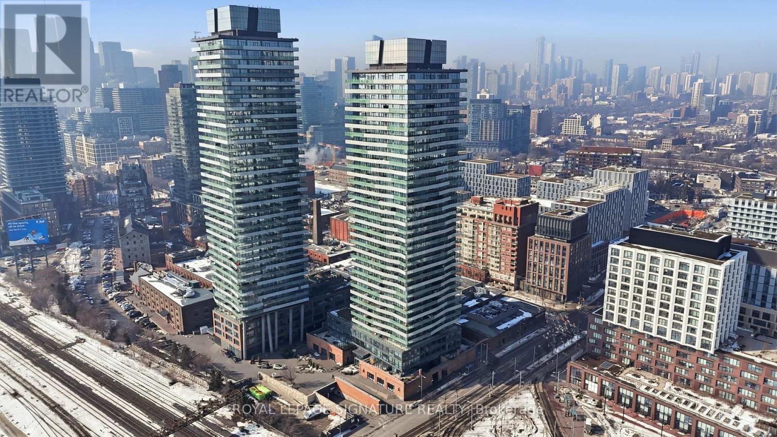 Apartment – 2805 - 390 CHERRY STREET, Toronto – photo 2