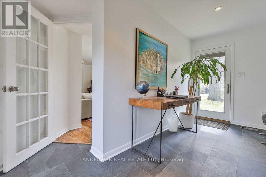 House – 9 ALDERDALE COURT, Toronto – photo 4