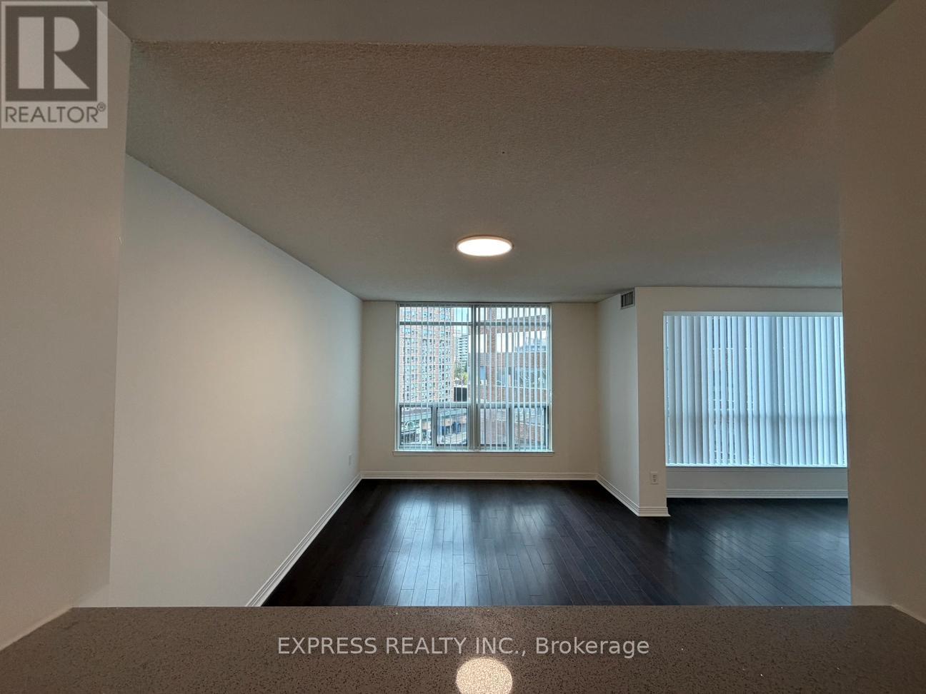 Apartment – 711 - 942 YONGE STREET, Toronto – photo 4