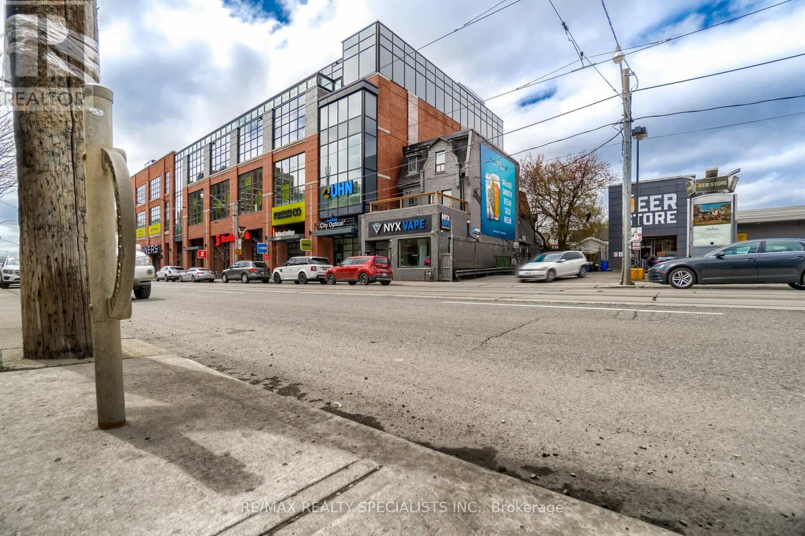 House – 1 - 450 BATHURST STREET, Toronto – photo 3