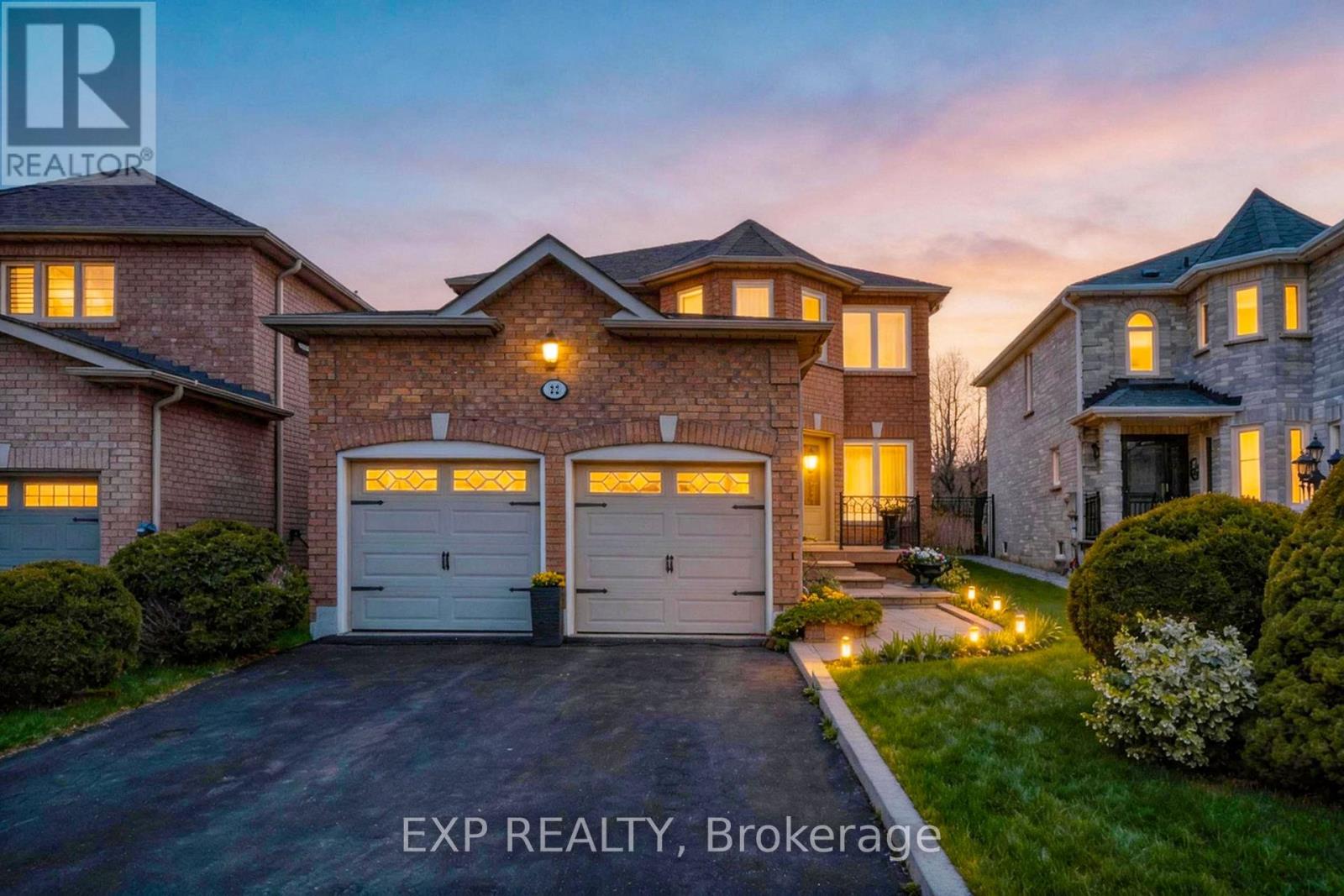 House – 22 OWL RIDGE DRIVE, Richmond Hill – photo 2