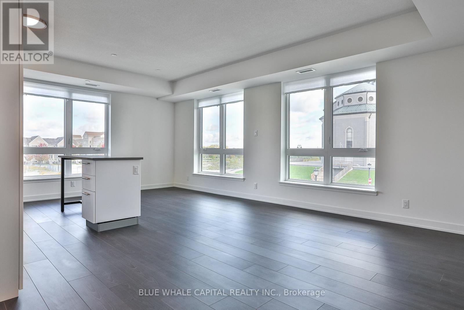 Apartment – 245 - 101 CATHEDRAL HIGH STREET, Markham – photo 2