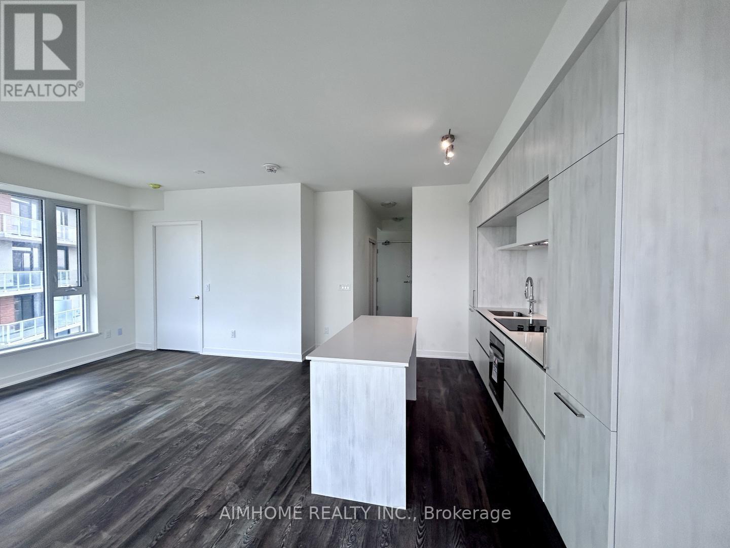 Apartment – 829 - 2 DAVID EYER ROAD E, Richmond Hill – photo 3