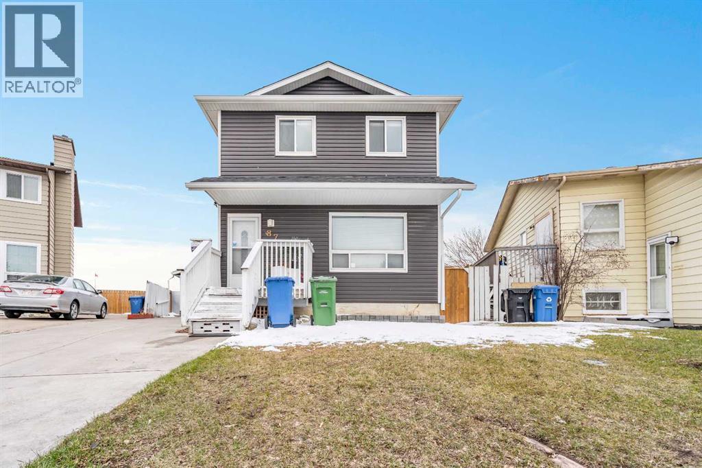 House for Sale in 87 Castleglen Road NE|Calgary, Alberta T3J1P2