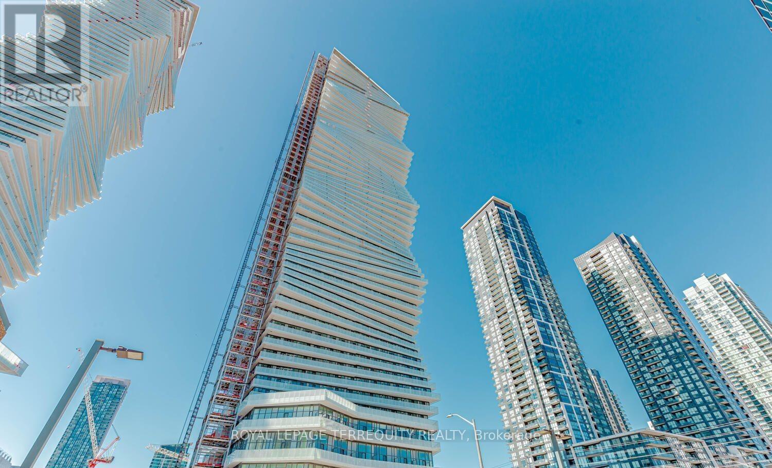 Apartment – 305 - 3900 CONFEDERATION PARKWAY, Mississauga – photo 2