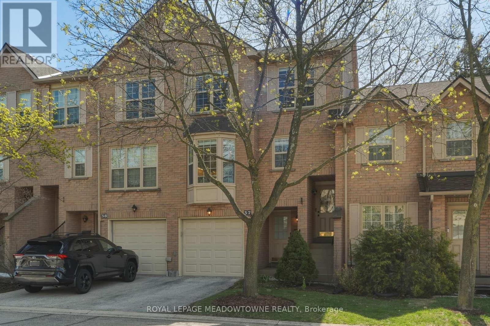 Row / Townhouse – 37 - 2272 MOWAT AVENUE, Oakville – photo 3