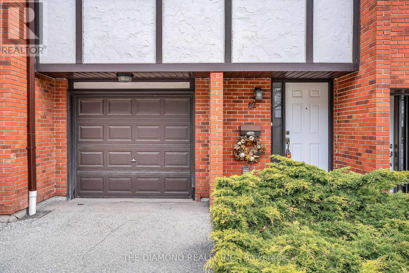 Row / Townhouse – 82 - 1755 RATHBURN ROAD E, Mississauga – photo 4