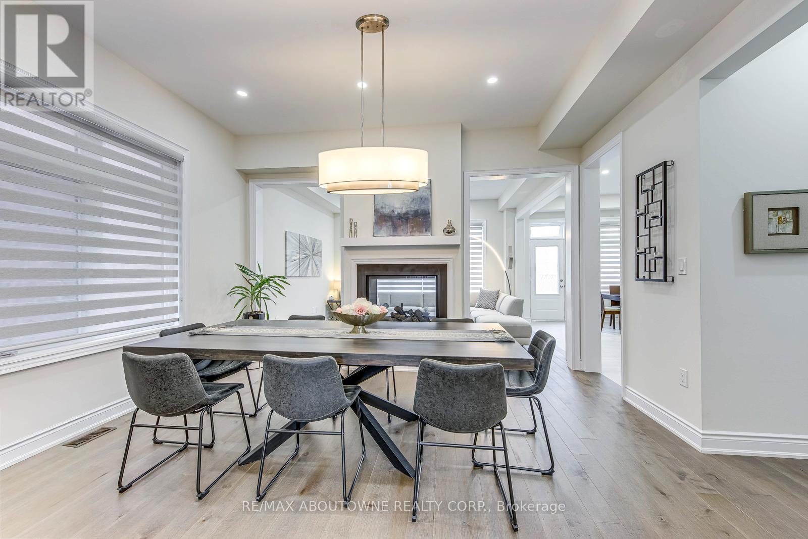 House – 2432 EDWARD LEAVER TRAIL, Oakville – photo 5
