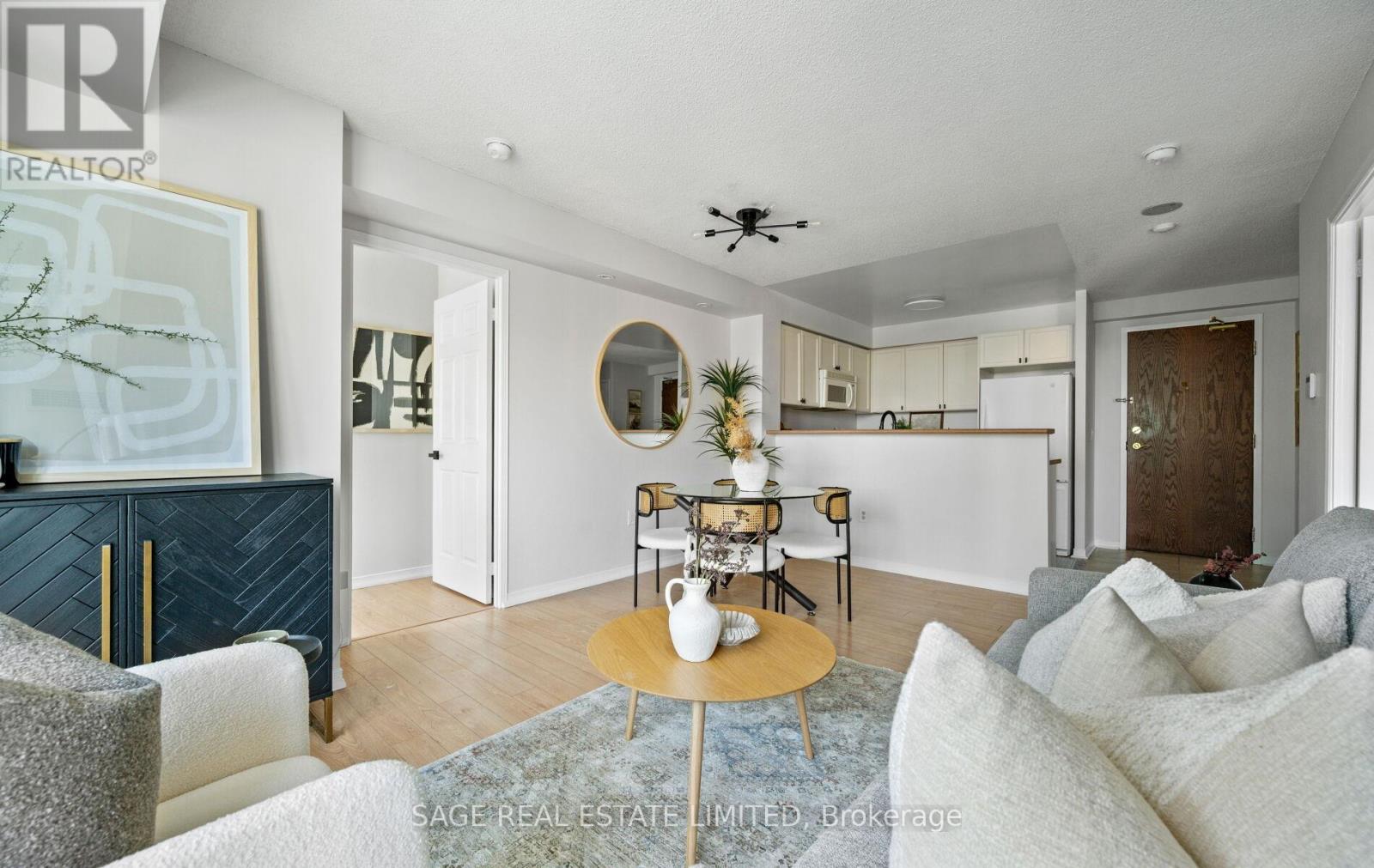Apartment – 1008 - 15 MICHAEL POWER PLACE, Toronto – photo 5