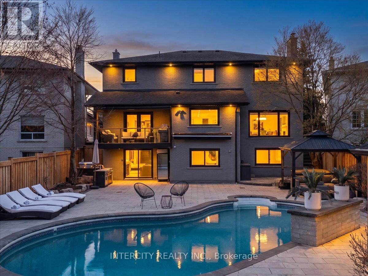 House – 61 GOLFWOOD HEIGHTS, Toronto – photo 5