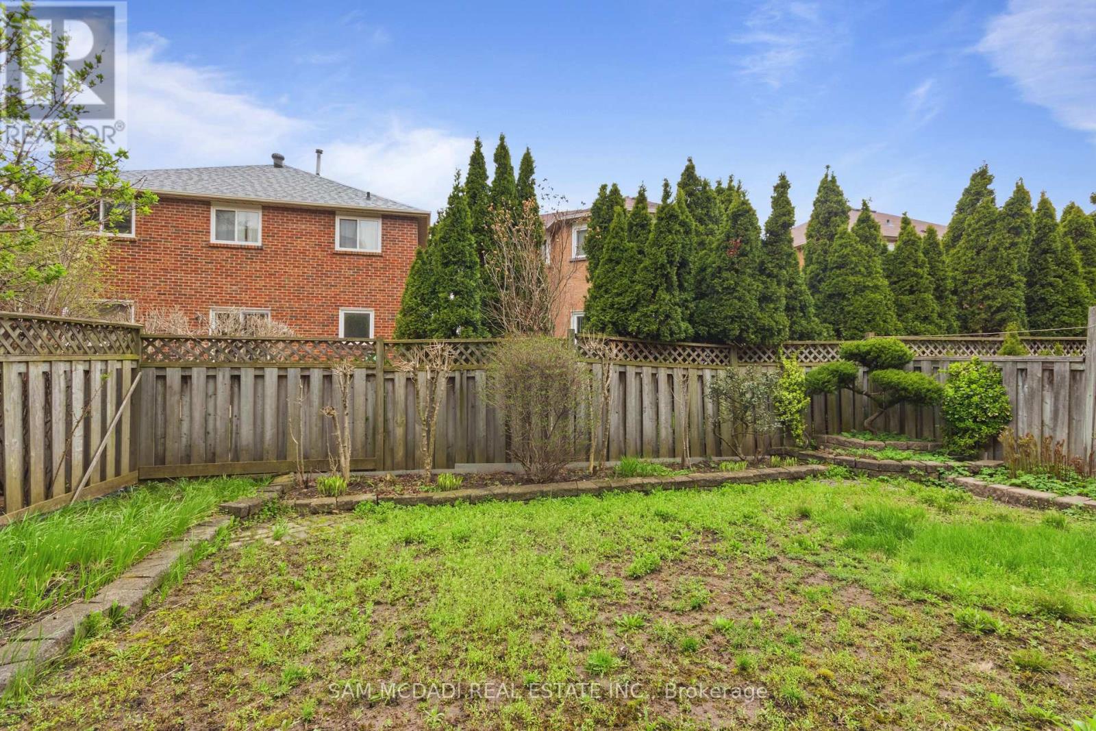 House – 6434 LONGSPUR ROAD, Mississauga – photo 4