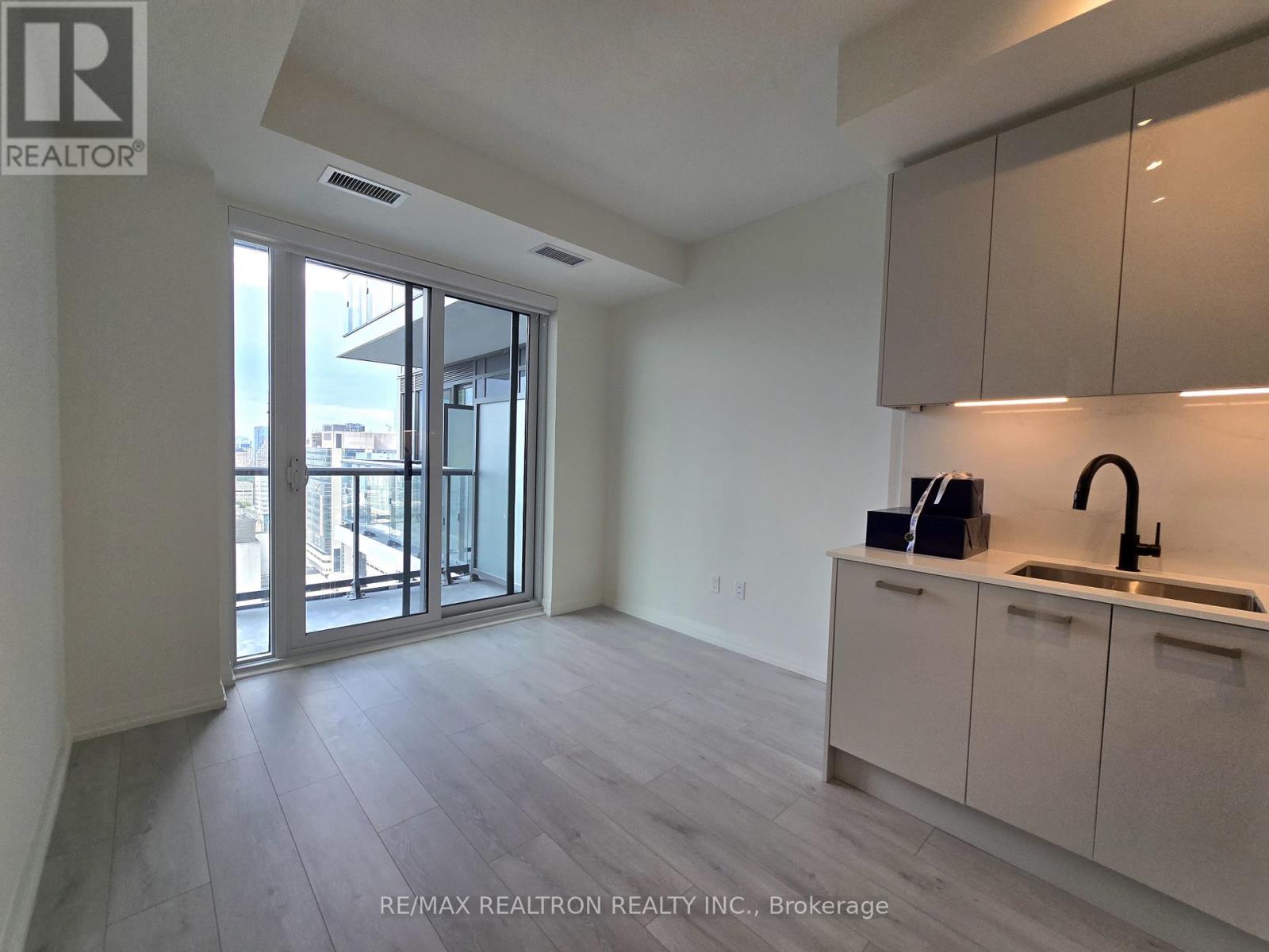 Apartment – 2813 - 280 DUNDAS STREET W, Toronto – photo 3