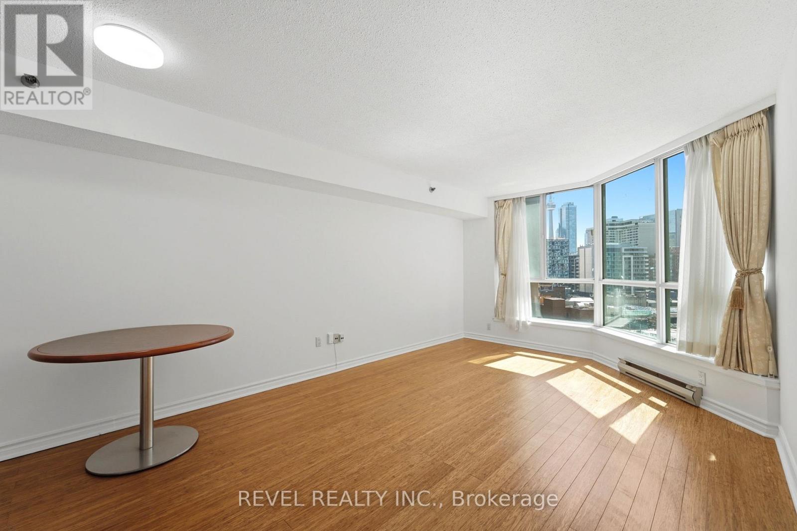 Apartment – 915 - 38 ELM STREET, Toronto – photo 4