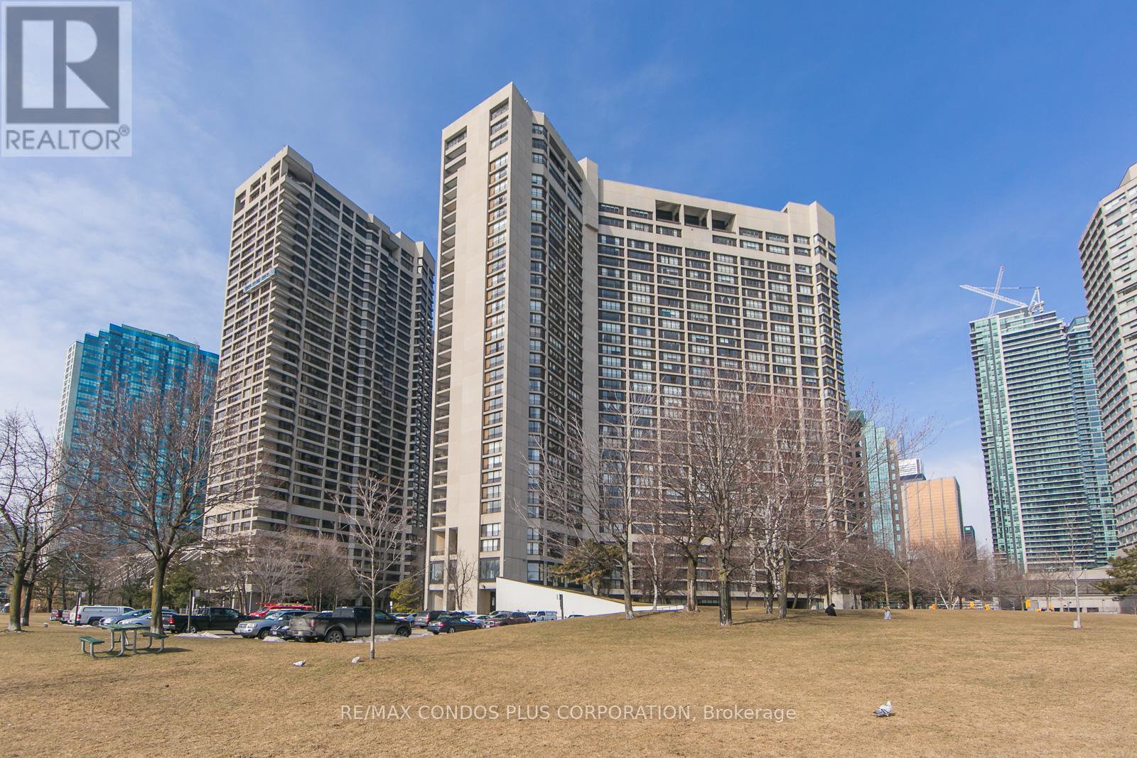 Apartment – 1001 - 33 HARBOUR SQUARE, Toronto – photo 3
