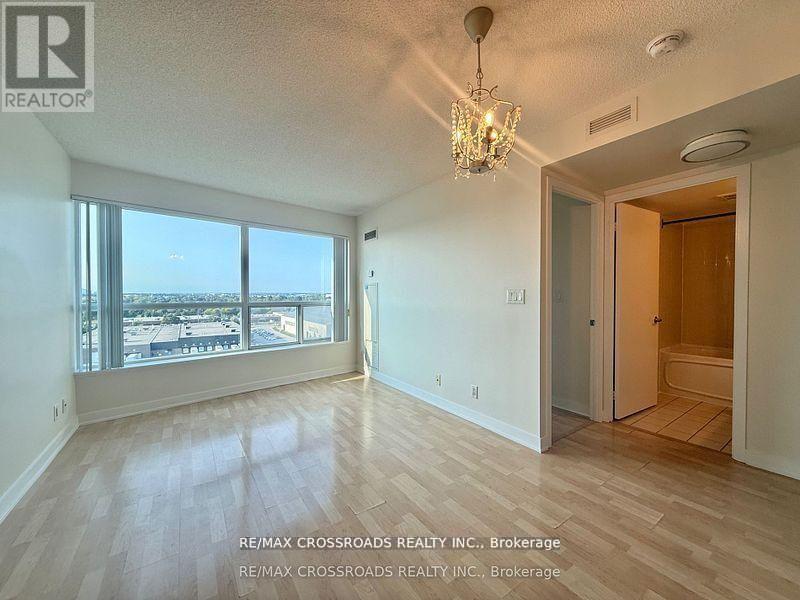 Apartment – 1115 - 38 LEE CENTRE DRIVE, Toronto – photo 4