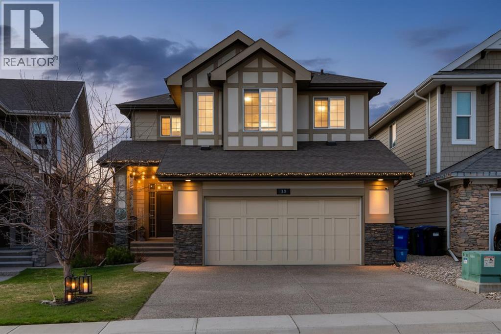 House for Sale in 39 Cranbrook Crescent SE|Calgary, Alberta T3M0W9