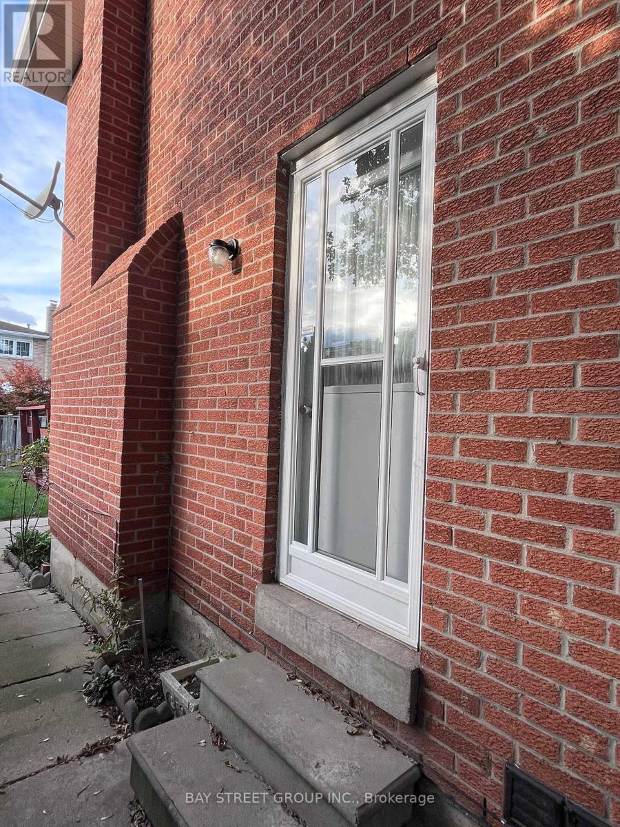 House – LOWER - 1611 LEWES WAY, Mississauga – photo 3