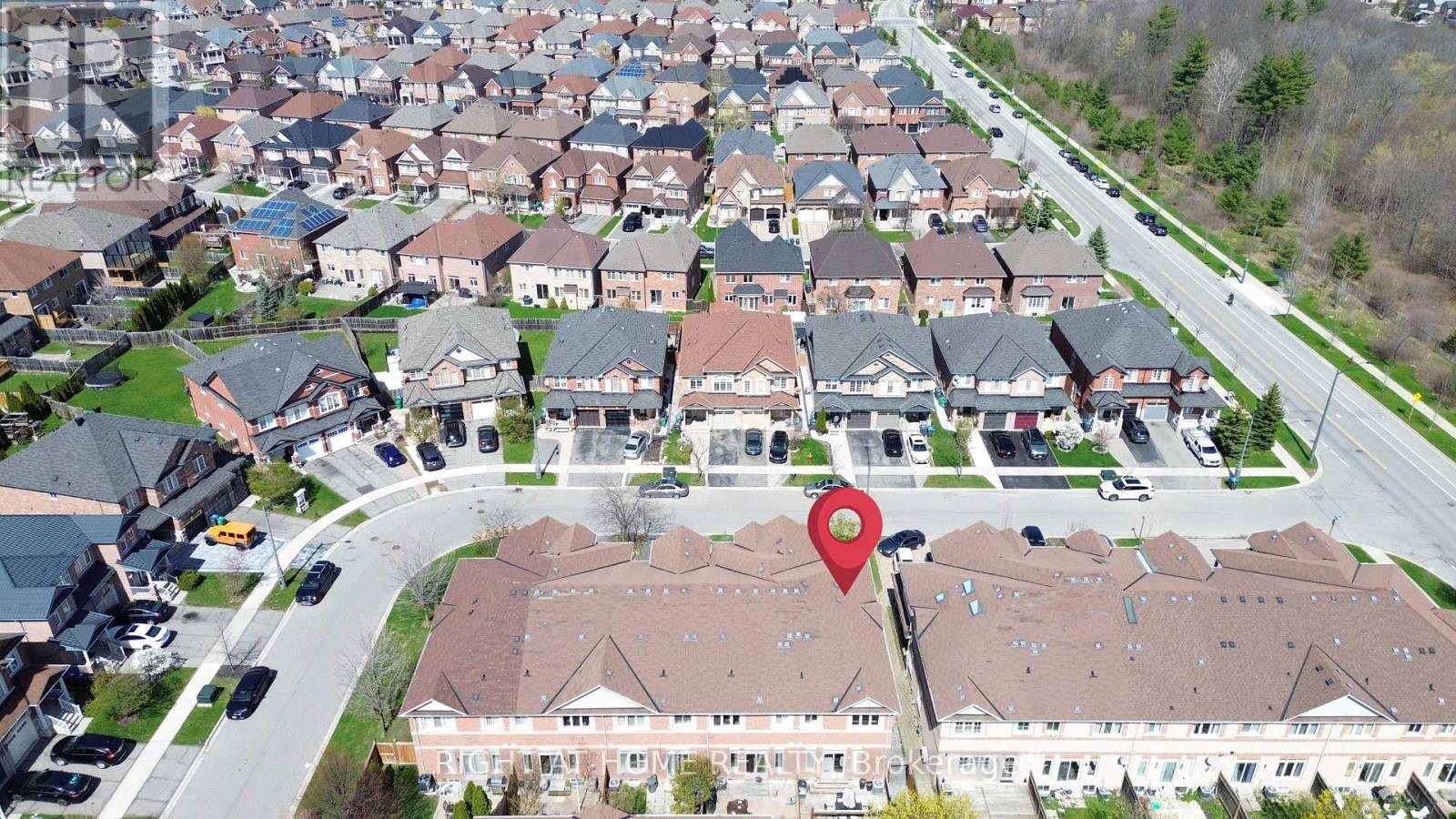 Row / Townhouse – 5294 ROADSIDE WAY, Mississauga – photo 4