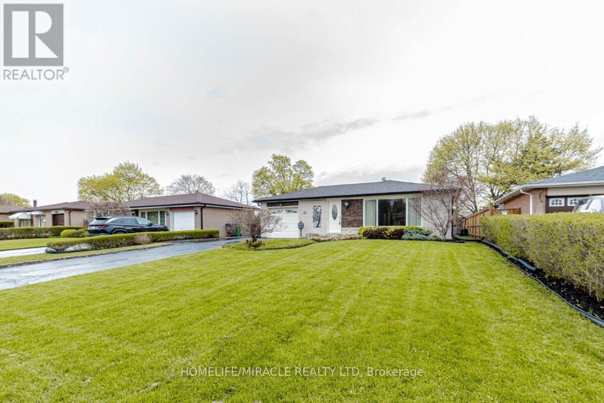 House – 22 BRENTWOOD DRIVE, Brampton – photo 2