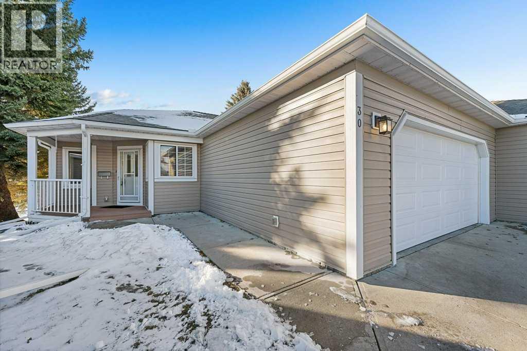 Duplex for Sale in 30 Douglasbank Gardens SE|Calgary, Alberta T2Z2C9 3