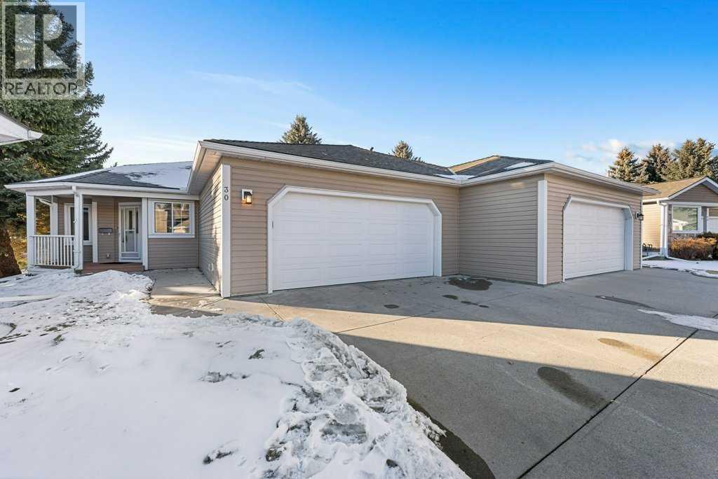 Duplex for Sale in 30 Douglasbank Gardens SE|Calgary, Alberta T2Z2C9 2