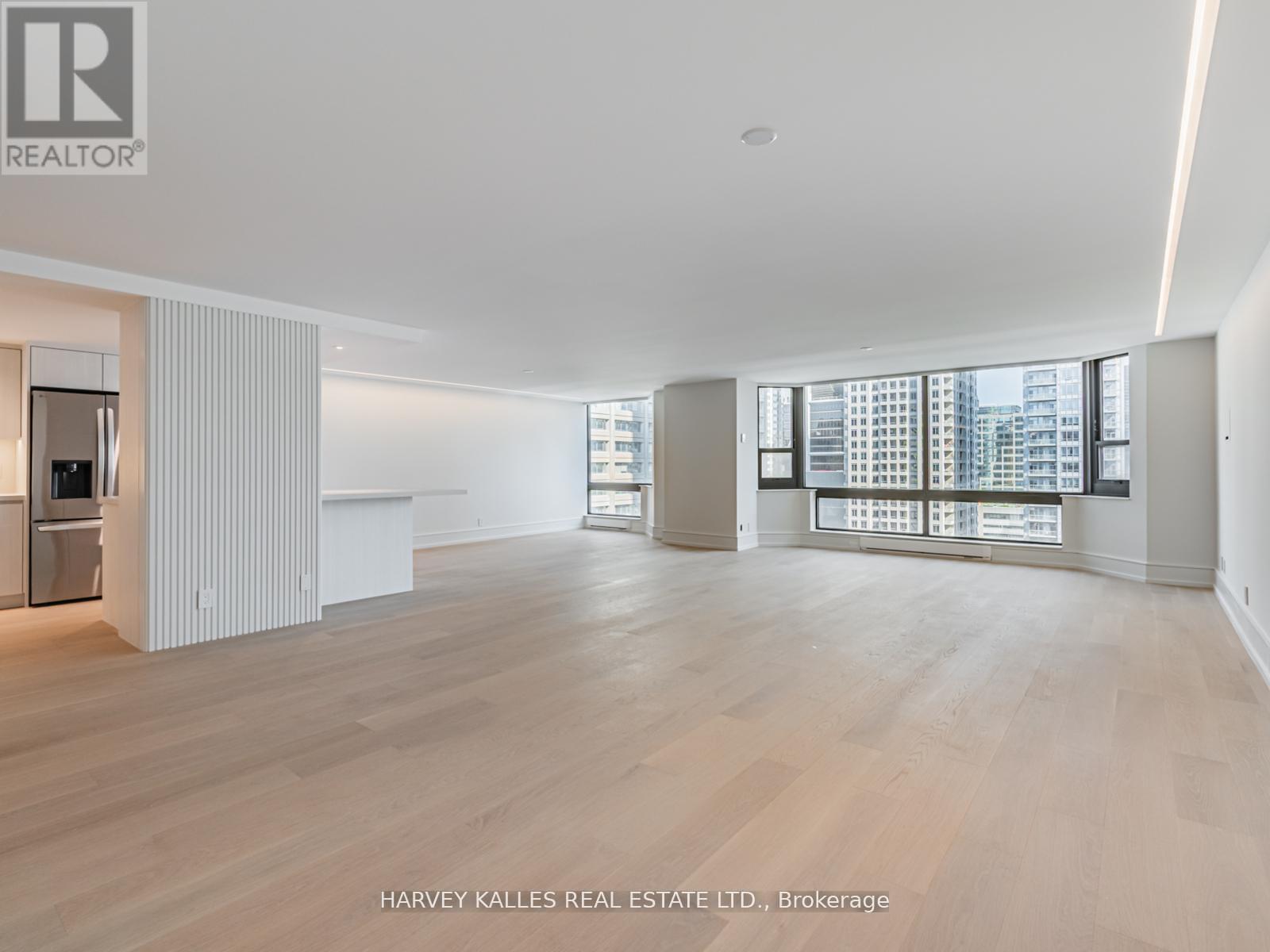 Apartment – 1703 - 1166 BAY STREET, Toronto – photo 4