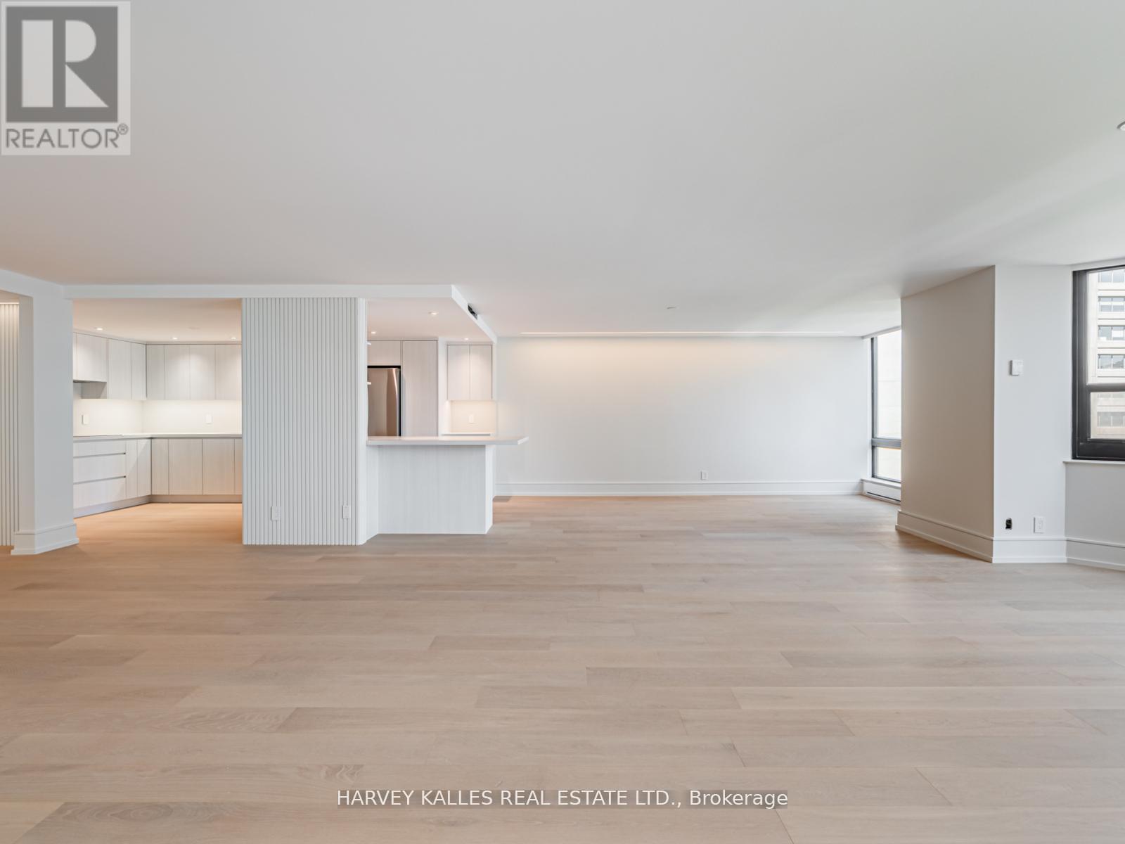 Apartment – 1703 - 1166 BAY STREET, Toronto – photo 5