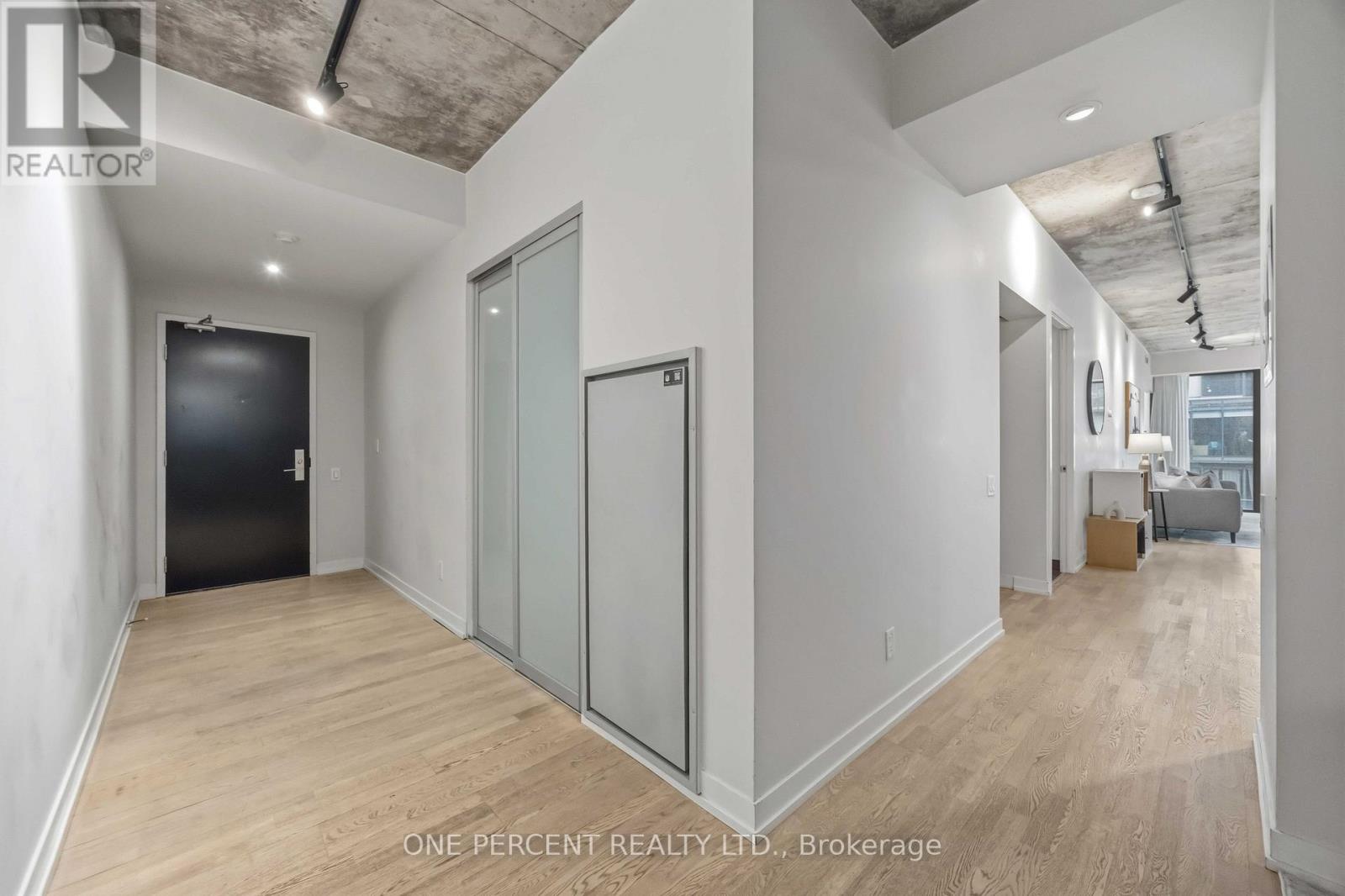 Apartment – 314 - 650 KING STREET W, Toronto – photo 2