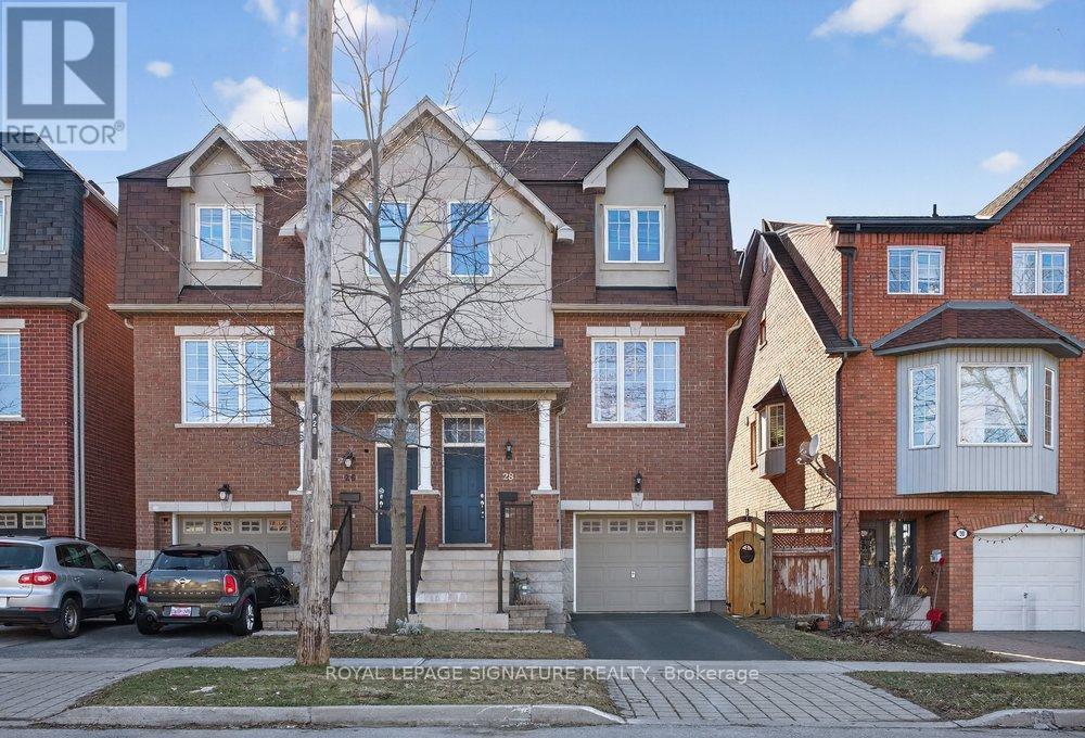 House – 28 TISDALE AVENUE, Toronto – photo 2