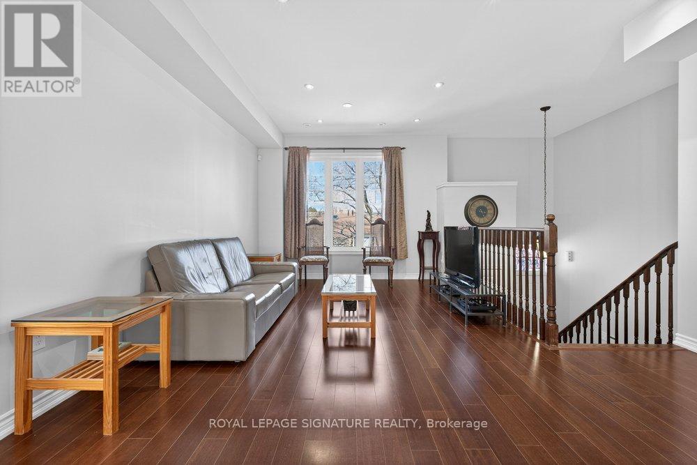 House – 28 TISDALE AVENUE, Toronto – photo 5