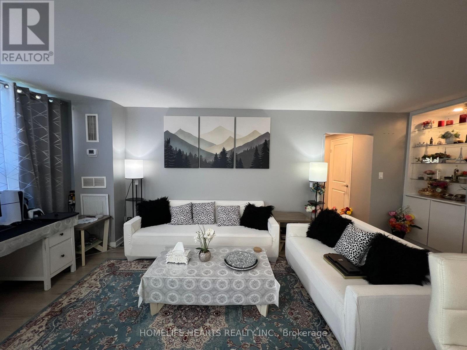 Apartment – 315 - 20 EDGECLIFF GOLFWAY, Toronto – photo 4