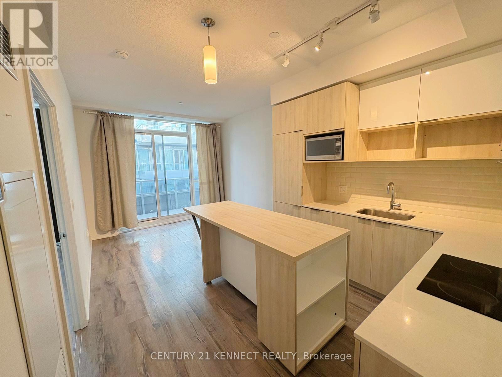 Apartment – 613 - 52 FOREST MANOR ROAD, Toronto – photo 2