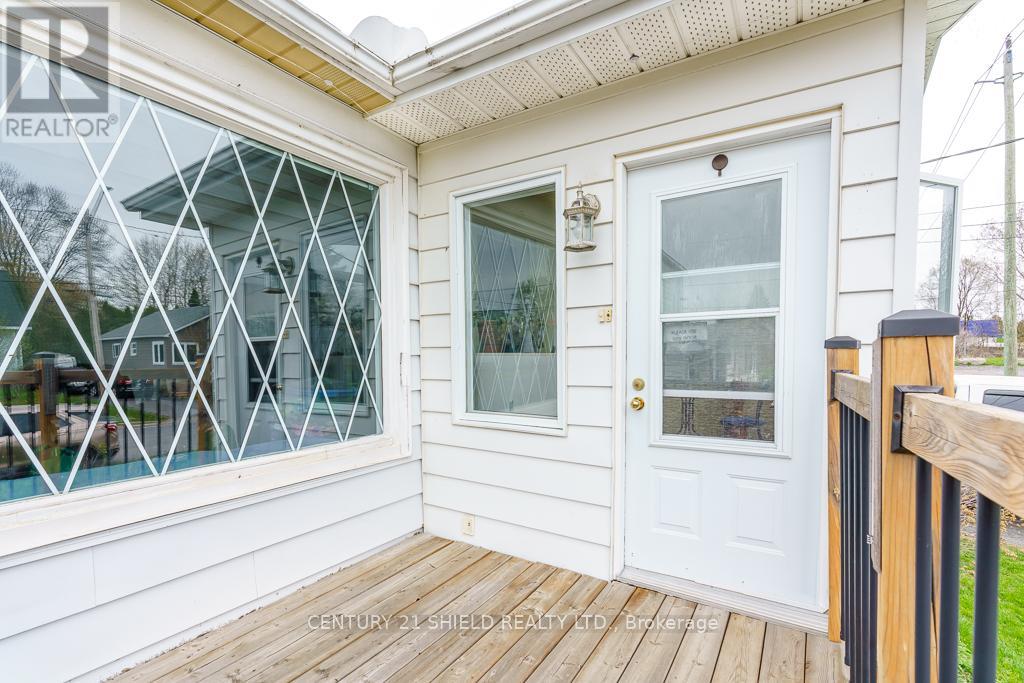For sale: 803 LEONARD AVENUE E, Cornwall, Ontario K6J1L5